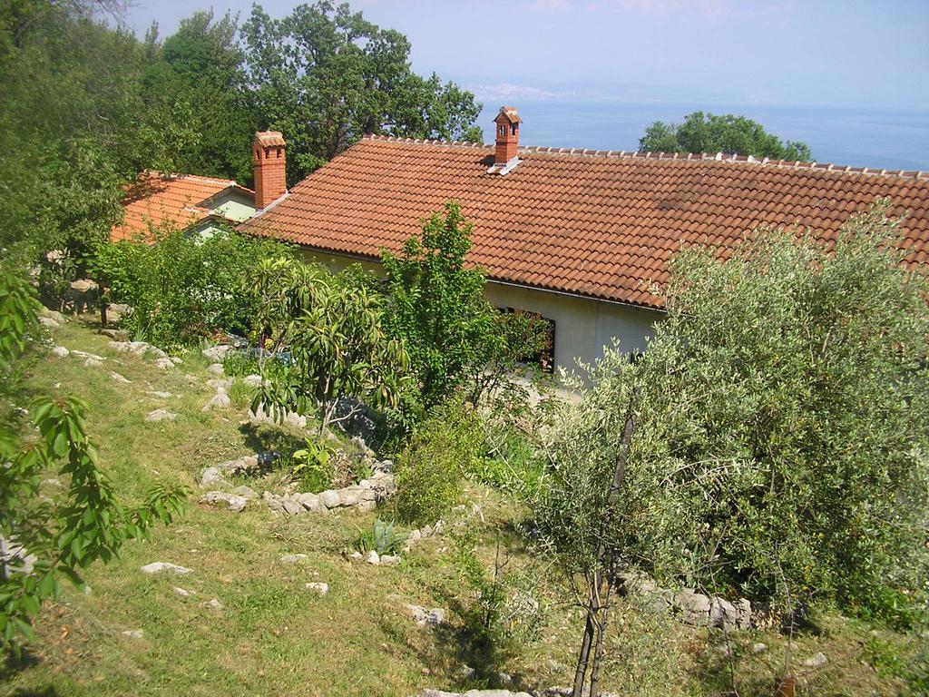 Apartments Zlatko Ičići Zewnętrze zdjęcie